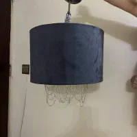 لوستر کلاسیک مخمل نونو    ۳تا لامپ داخلش میخوره