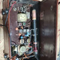 رادیو قدیمی کلکسیونی|کلکسیون اشیاء عتیقه|لردگان, |دیوار