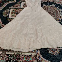 لباس مجلسی|لباس|هشتگرد, خور|دیوار