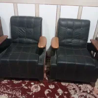 تعدادی مبل فروشی