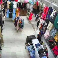 نیاز مند فروشنده وادمین حرفه ای خانم هستیم