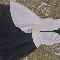 پیراهن دخترانه تا ۱۲ سال میخوره