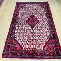 فرش پرده ای تاج اباد زمینه کرم