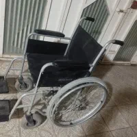 فروش یک دستگاه ویلچر