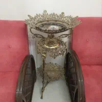 ظرف میوه کنار سالنی برنج یا برنز