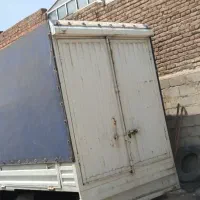 اتاق خاور