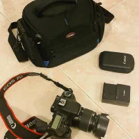 دوربین کنون بهمراه تجهیزات تولید محتوا