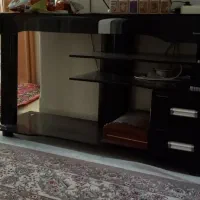 میز تلویزیون شیشه ای