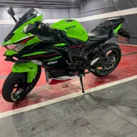 متقاضی کاوازاکی ۴سیلندر نینجا ۱۴۰۲ ۲/۵۰۰/۰۰۰/۰۰۰