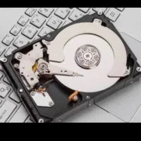 هارد رایانه یا دوربین ۸ تر صفر ۴ ترا دست دوم سالم