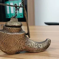 دو عدد پیه سوز برنجی، دوات دان و قوری کهنه