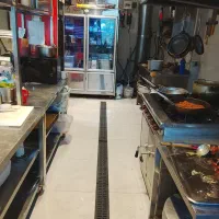 کارگر ساده آشپزخانه