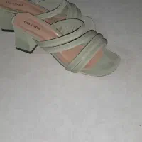 روفرشی مجلسی فقط دو سه ساعت پوشیده شده