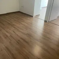 فروشنده خانم