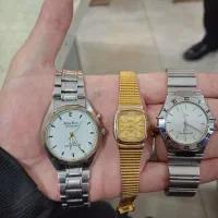 سه عدد ساعت قدیمی