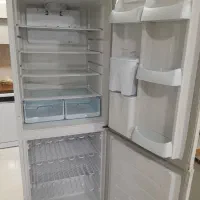 یخچال نیم فریزر هیرکانیا