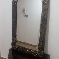 آیینه و کنسول