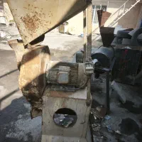 آسیاب صنعتی و سانتیفیوژوجرثقیل خرک