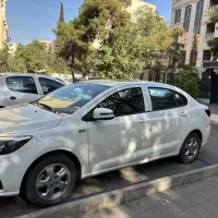 شاهین ۴۰۱ سانروف سفید
