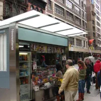 خانم فروشنده