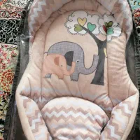 آغوشی نوزاد