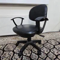 صندلی اداری سالم و تمیز  در حد نو|مبلمان اداری|همدان, |دیوار