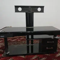 میز تلویزیون شیشه ای
