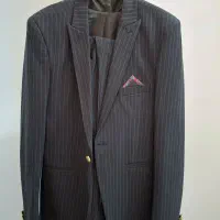 کت و شلوار کلاسیک خط دار سایز 48 همراه با ژیله|لباس|میانه, |دیوار