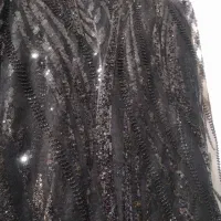 یک قواره پارچه مجلسی سنگدوزی شده