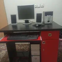 میز تحریر یا کامپیوتر