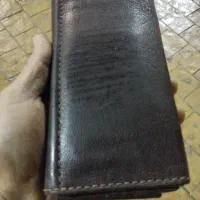 کیف جیبی حاوی مدارک شخصی