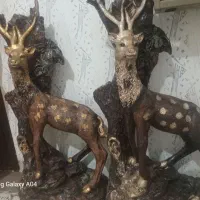 یک جفت مجسمه گوزن فروشی
