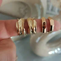 گوشواره و پلاک زنجیر مینیمال