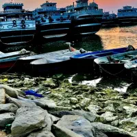 لنج دبی درحال بارگیری