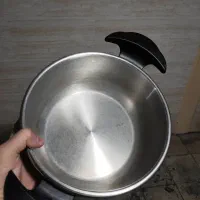 زودپز|ظروف پخت‌وپز|تهران, تسلیحات|دیوار