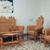 مبل سلطنتی ۹ نفره+ویترین+ میز تی وی و ساعت|مبلمان خانگی و میز عسلی|شیراز, شهرک مهدی‌آباد|دیوار