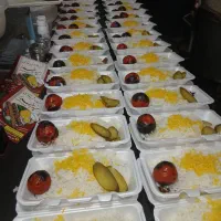 تهیه و توزیع غذای شرکت ها و کارخانجات آماده همکاری