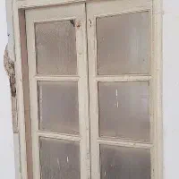 حراج درچوبی باچهارچوب سالم فقط4تومن