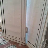 درب آلمینیومی سرویس بهداشتی