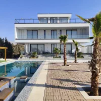 درب و پنجره دوجداره یو پی وی سیUPVC، توری پلیسه