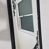 آیینه قدی با قاب مشکی