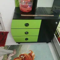 تخت و کمد بچه