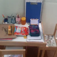 میز تحریر کودک چوبی کاملا سالم