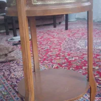 میز قدیمی سالم