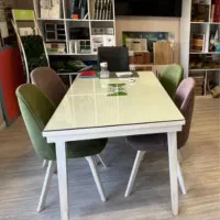 میز نهار خوری با چهار عدد صندلی