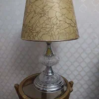 آباژور به همراه میز