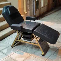 تخت زیبایی ، کتابخانه