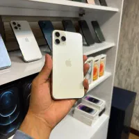 گوشی آیفون 11pro256ZAA خیلی تمیز پک اصلی با ضمانت