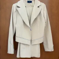 کراپ کت به همراه شلوار ست سایز ۳۸/۴۰