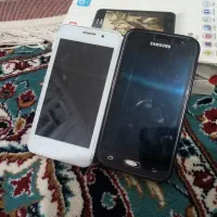 دو عدد گوشی موبایل